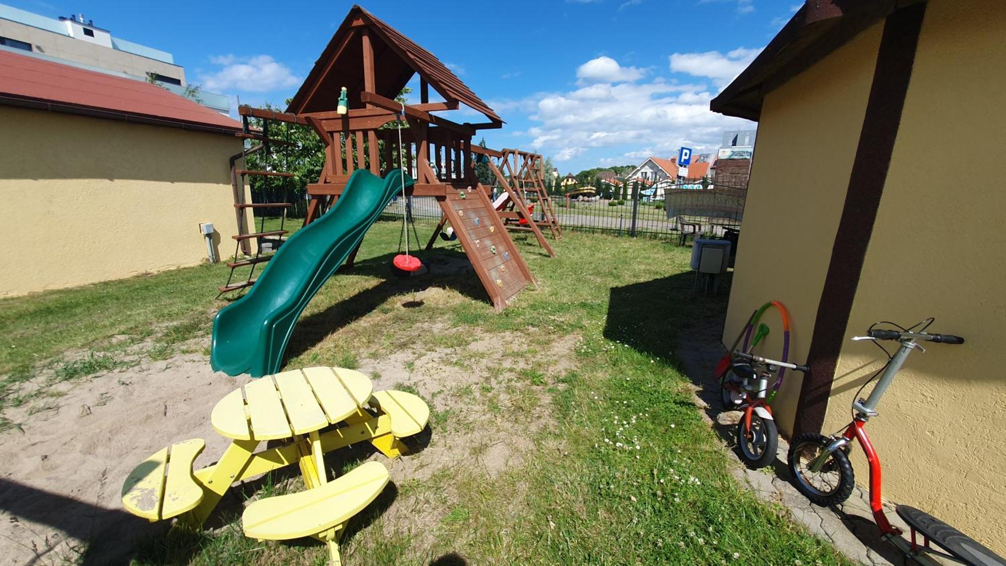 Camping Klif-Nowe Klimatyzowane Domki, 400M Od Centrum Rewala, 30M Od Morza Trzęsacz Exteriér fotografie